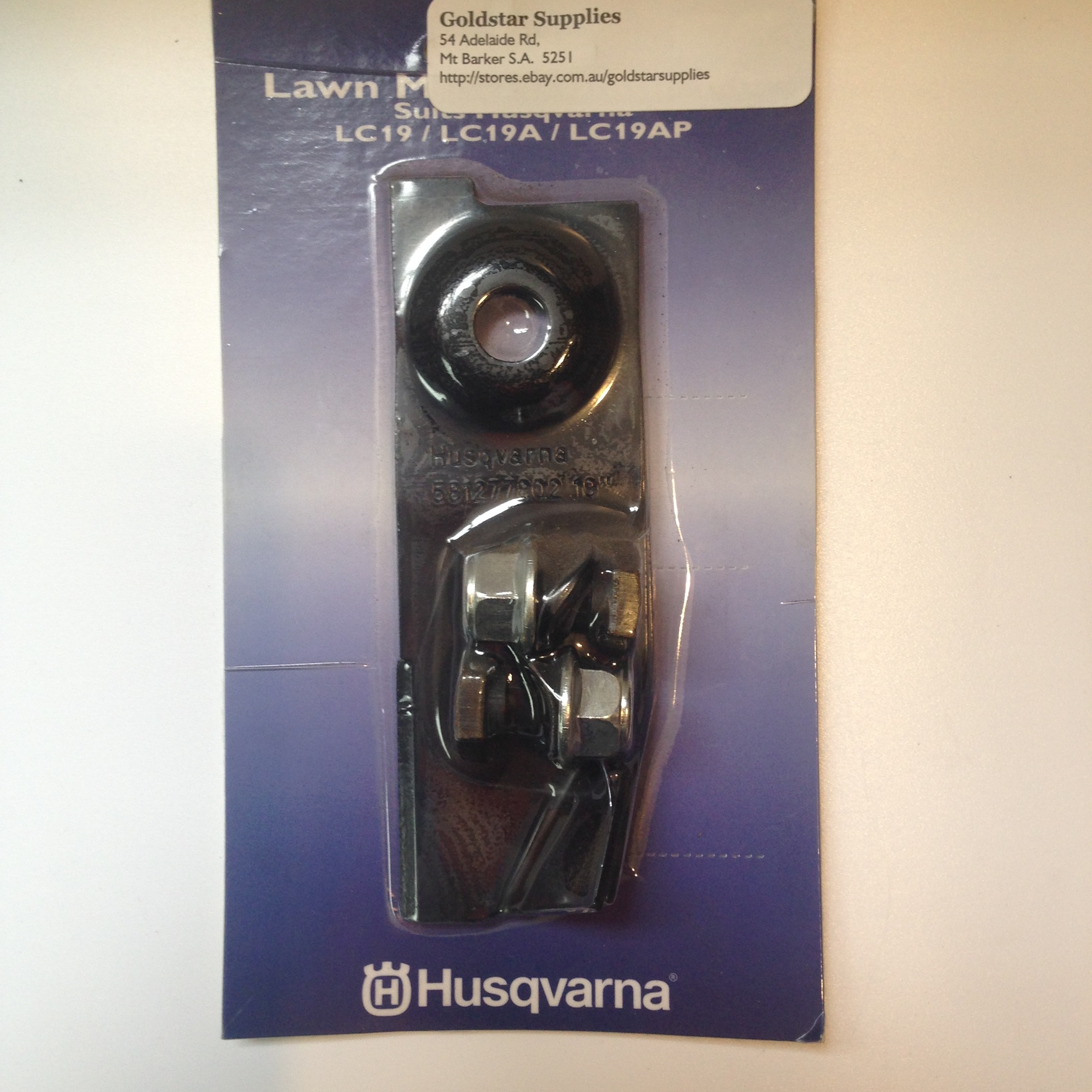 1 x pr of Husqvarna Lawnmower Blades & Bolts to suit LC18 (550EX engine)  LC19, LC19A, LC19AP & LC19SP Models